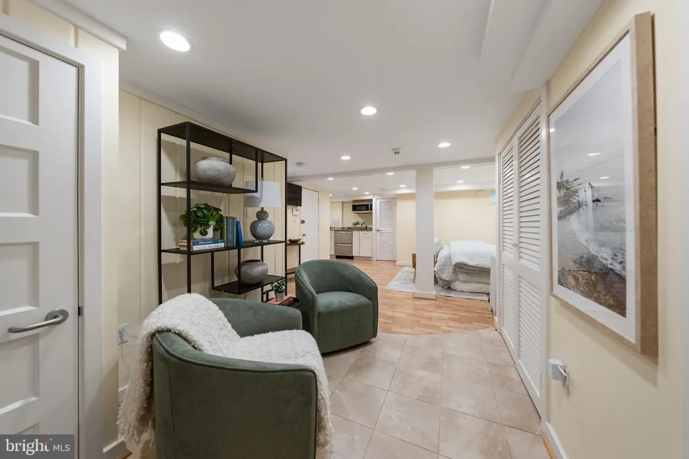 1706 SURREY LANE NW Washington, DC 20007