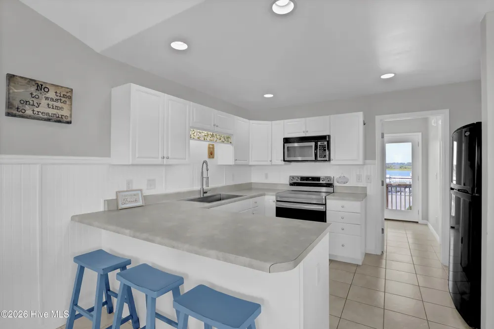 1006 S Anderson Boulevard #A Topsail Beach, NC 28445