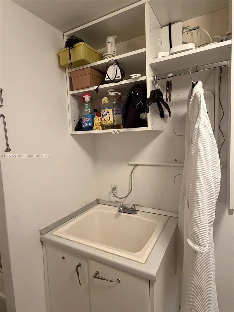 19955 NE 38th Ct #606 Aventura, FL 33180