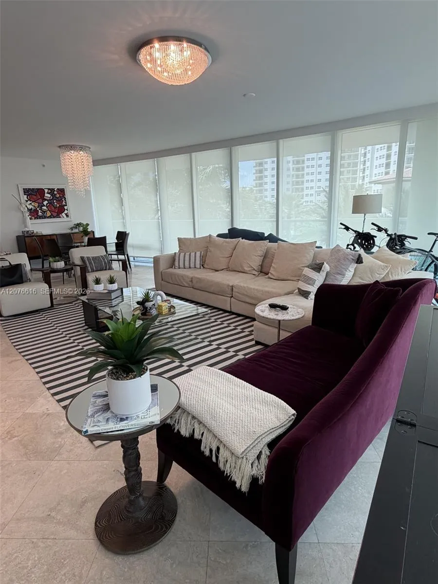 19955 NE 38th Ct #606 Aventura, FL 33180
