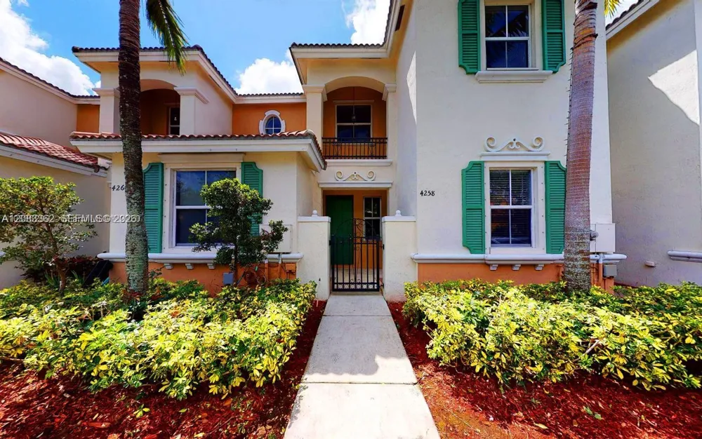 1040 NE 42nd Pl Homestead, FL 33033