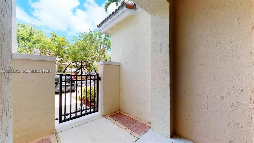1040 NE 42nd Pl Homestead, FL 33033