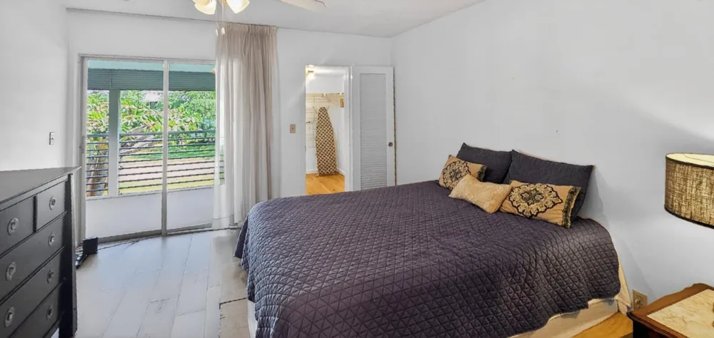 8 Garden Street Tequesta, FL 33469