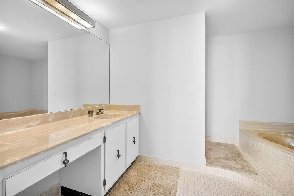 1701 S Flagler Drive #408 West Palm Beach, FL 33401