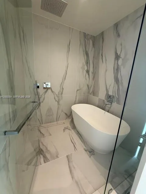 1400 Biscayne Blvd #904 Miami, FL 33132