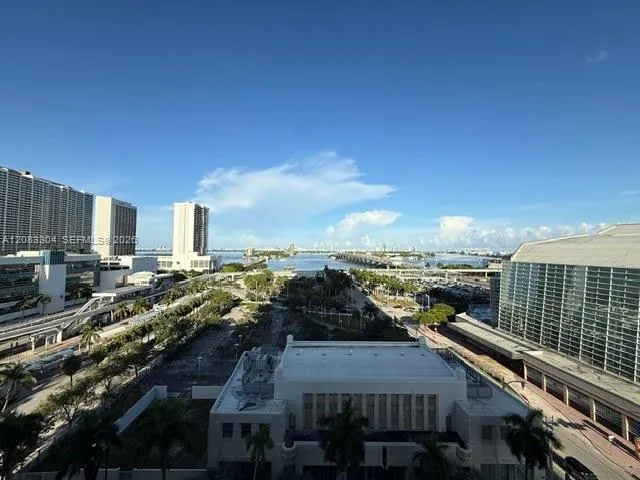 1400 Biscayne Blvd #904 Miami, FL 33132