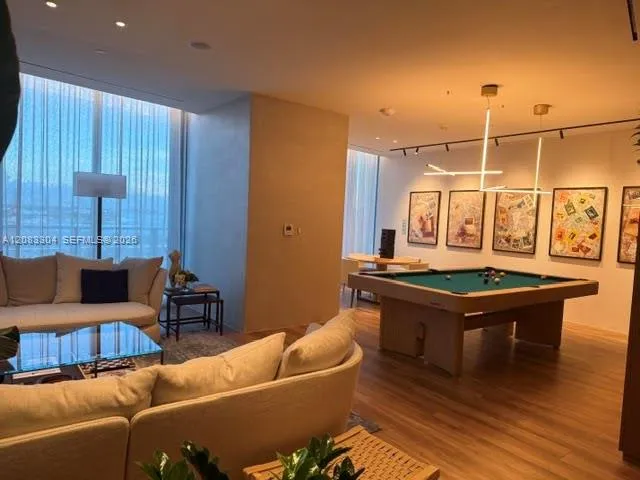 1400 Biscayne Blvd #904 Miami, FL 33132