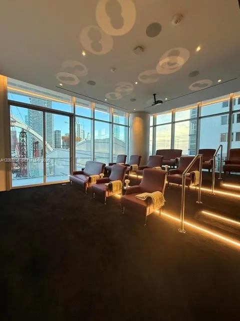 1400 Biscayne Blvd #904 Miami, FL 33132