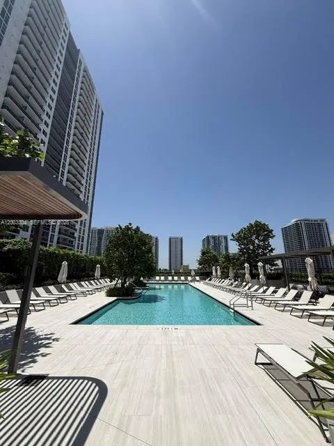 1400 Biscayne Blvd #904 Miami, FL 33132