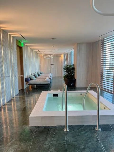 1400 Biscayne Blvd #904 Miami, FL 33132