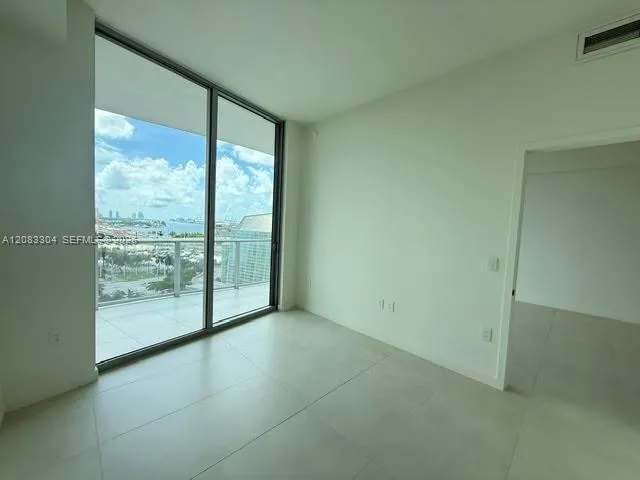1400 Biscayne Blvd #904 Miami, FL 33132