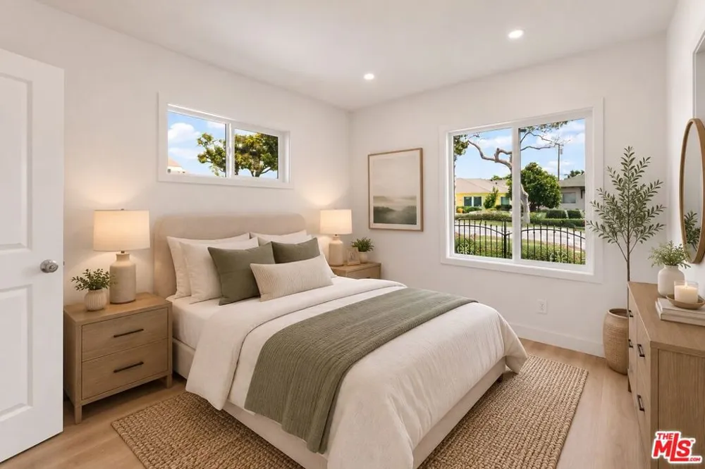 1749 Lewis Avenue Long Beach, CA 90813