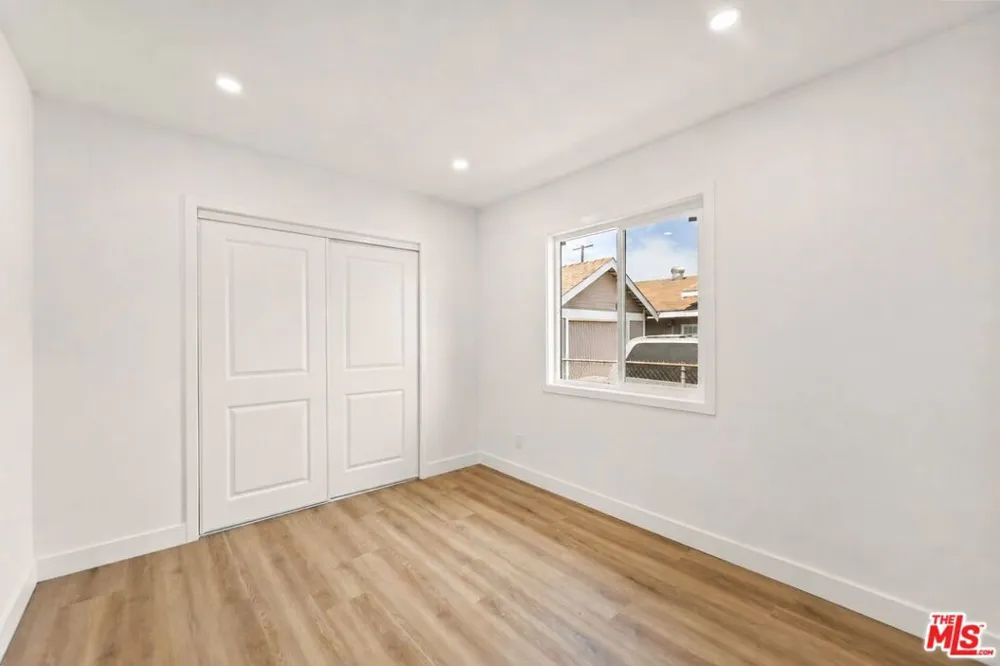 1749 Lewis Avenue Long Beach, CA 90813
