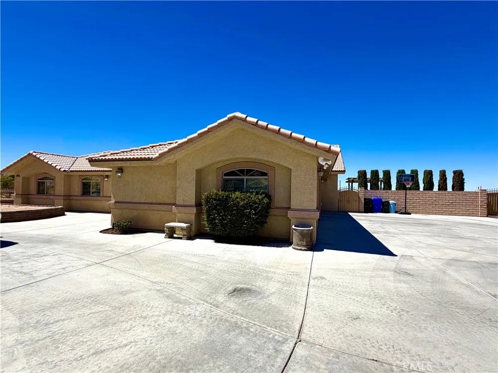 34828 E Barstow, CA 92311
