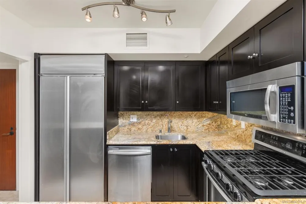 500 W Harbor #417 San Diego, CA 92101