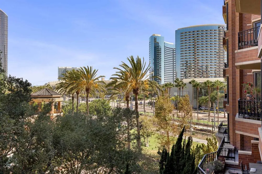 500 W Harbor #417 San Diego, CA 92101