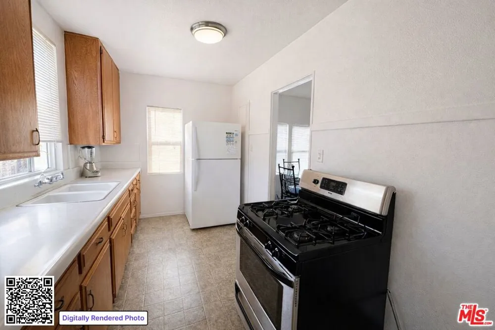 6710 4th Avenue Los Angeles, CA 90043