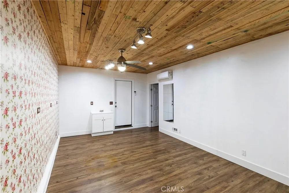 31529 Amsterdam Winchester, CA 92596