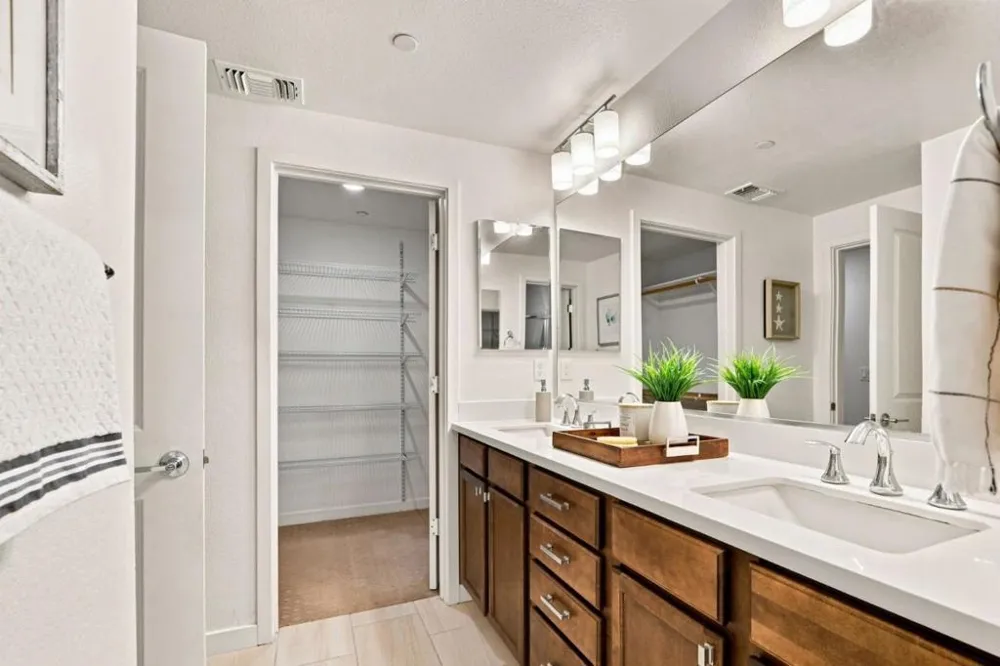 1418 Lavender Loop Milpitas, CA 95035