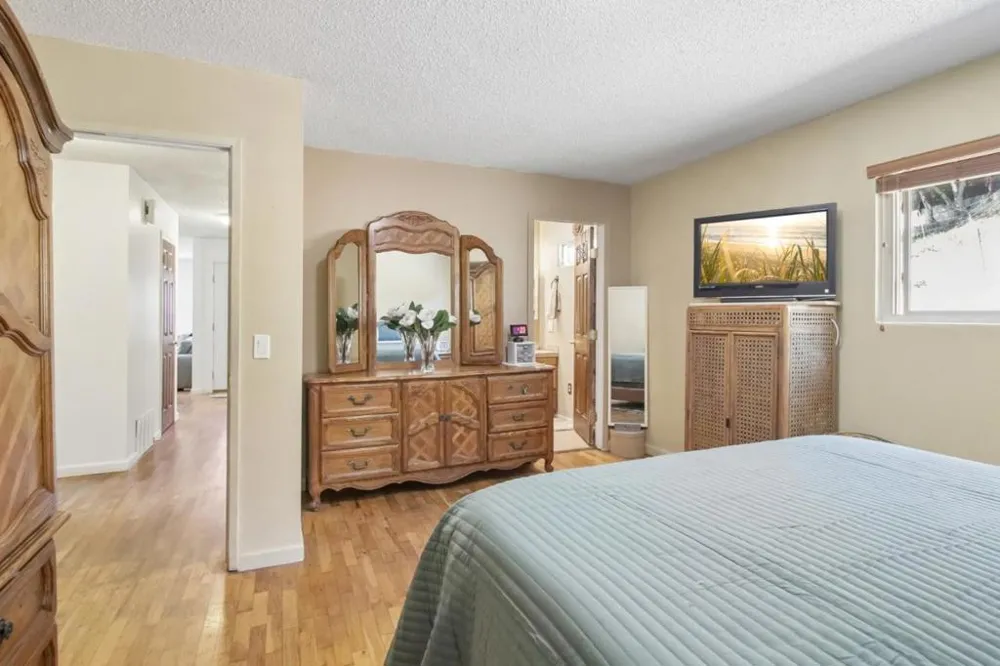 8980 Oak Road Salinas, CA 93907