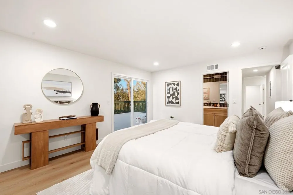 8113 Blythe Ct San Diego, CA 92126