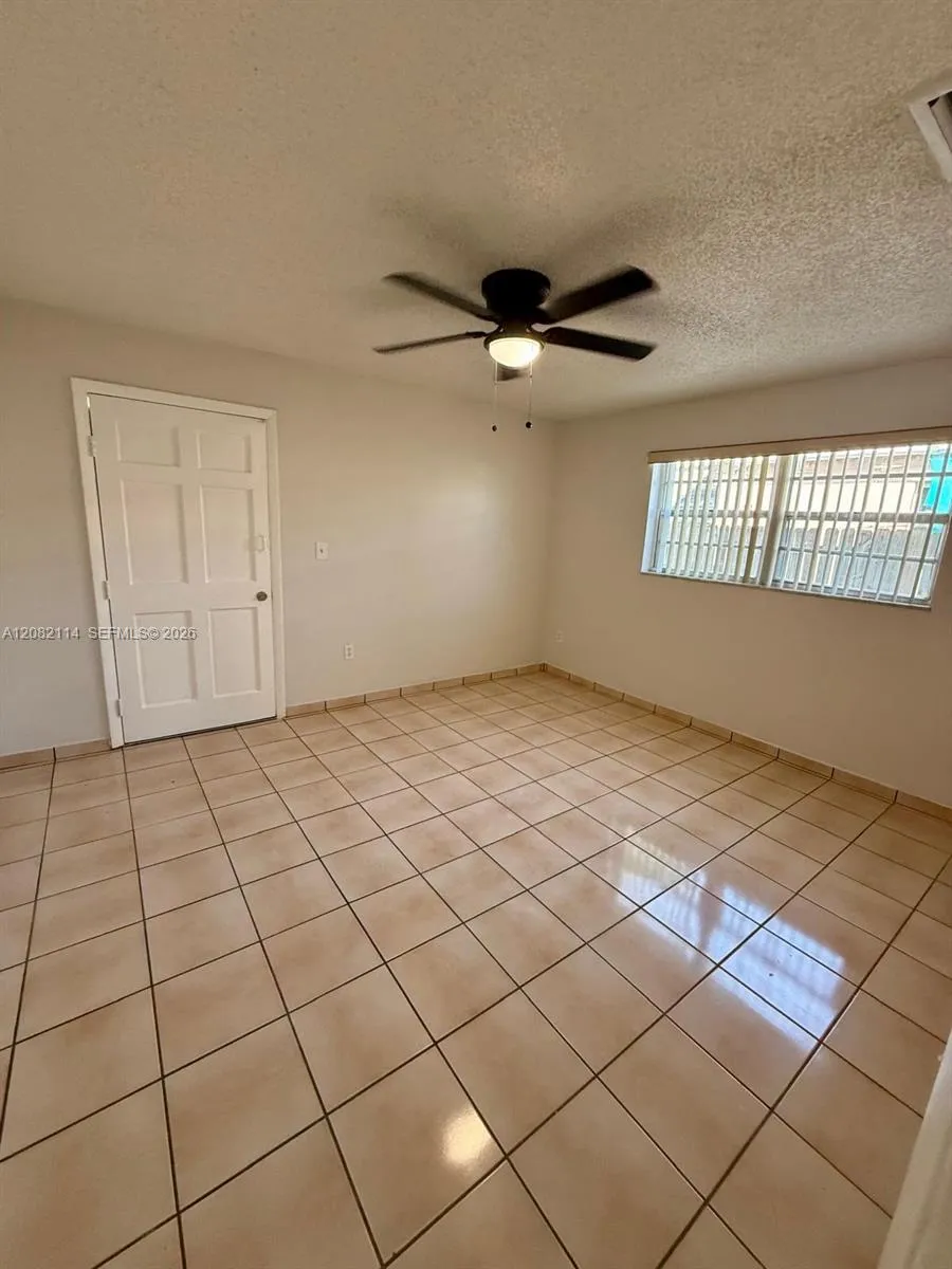 2433 SW 11th St Miami, FL 33135