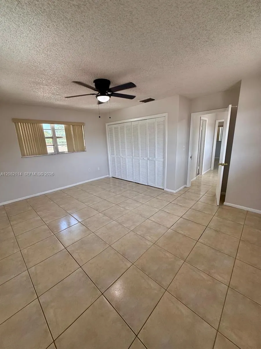 2433 SW 11th St Miami, FL 33135