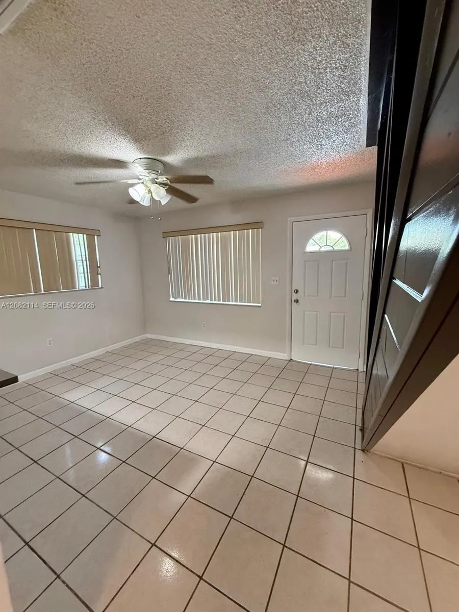 2433 SW 11th St Miami, FL 33135