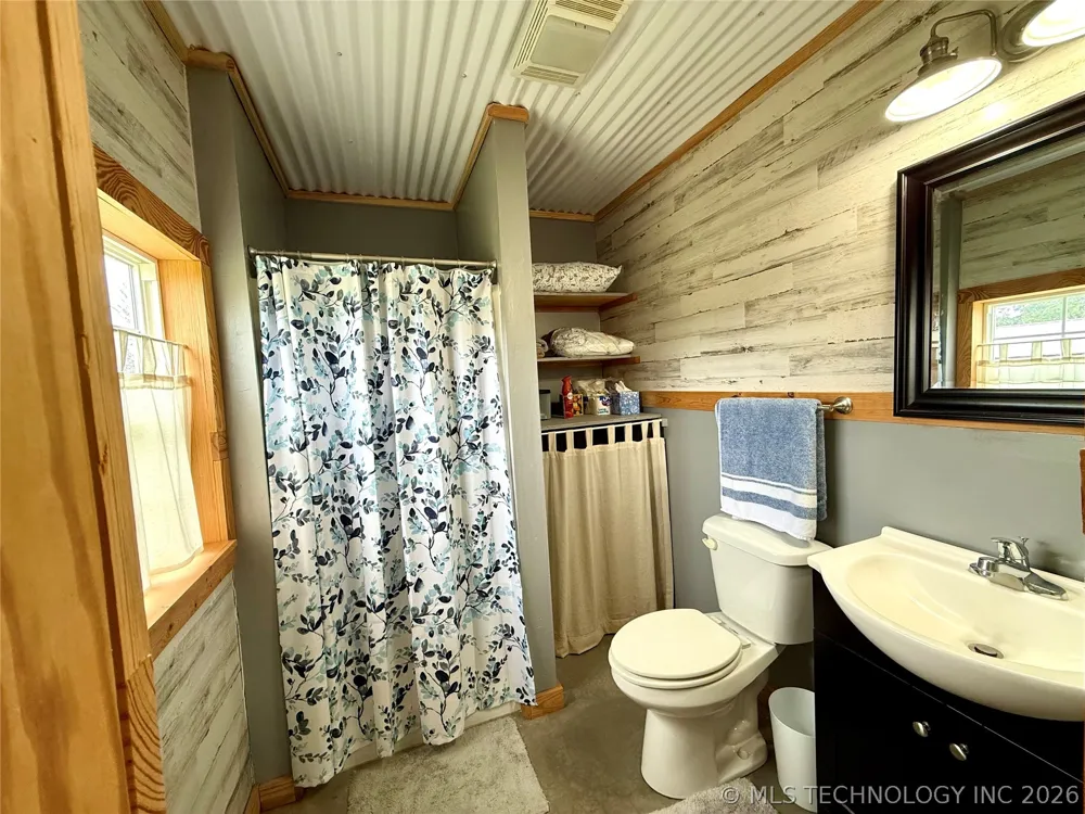 32855 Long Bay Road Wagoner, OK 74467