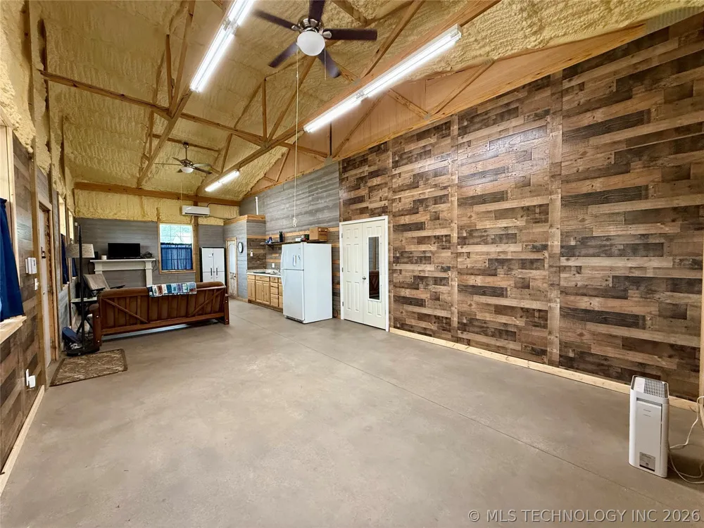 32855 Long Bay Road Wagoner, OK 74467