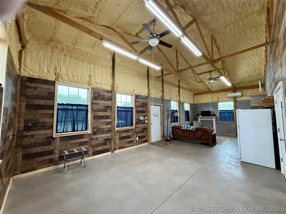 32855 Long Bay Road Wagoner, OK 74467