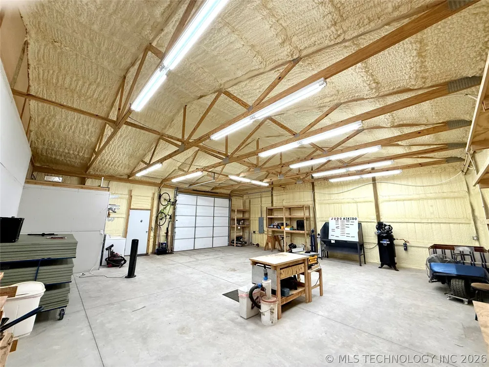32855 Long Bay Road Wagoner, OK 74467
