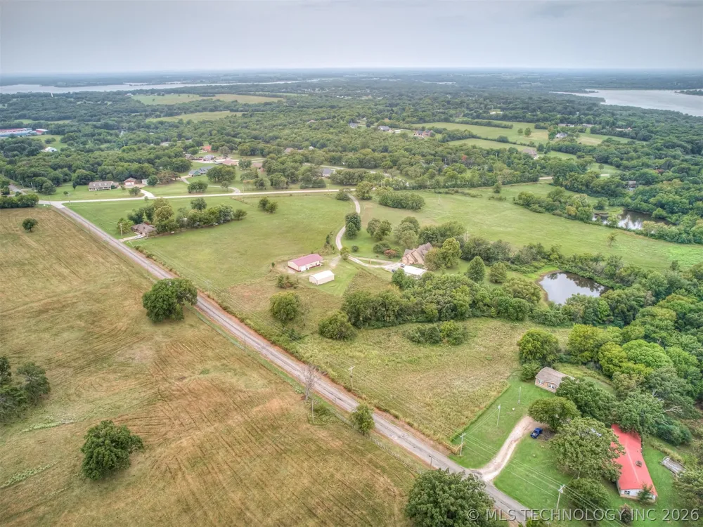 32855 Long Bay Road Wagoner, OK 74467