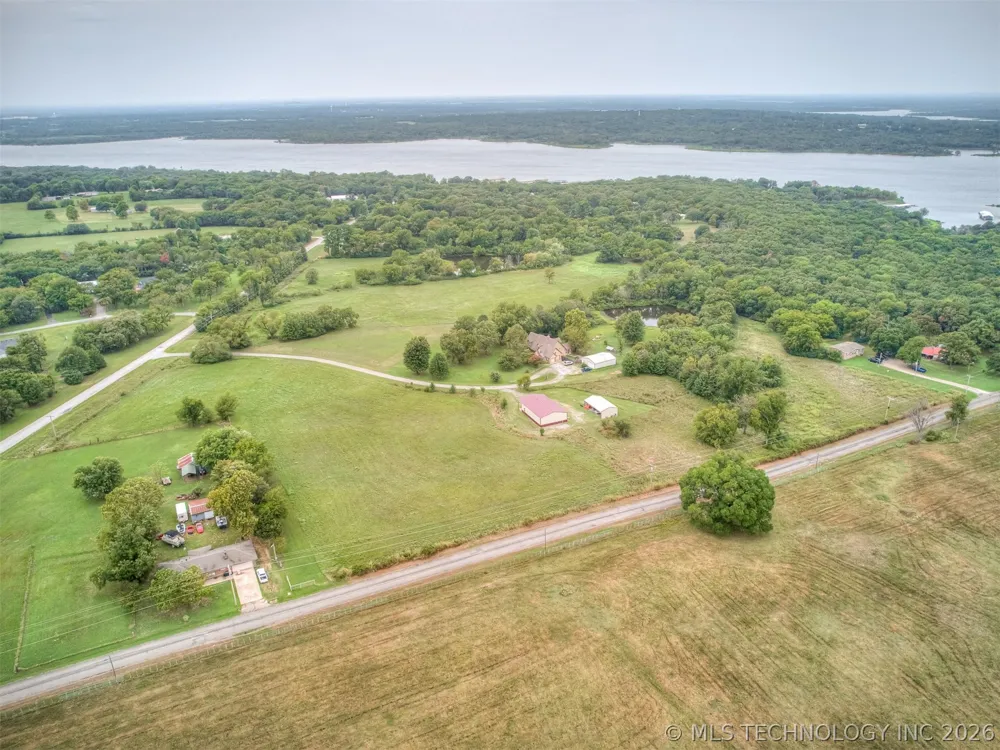 32855 Long Bay Road Wagoner, OK 74467
