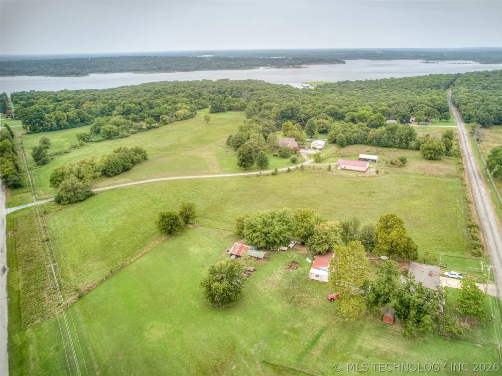 32855 Long Bay Road Wagoner, OK 74467