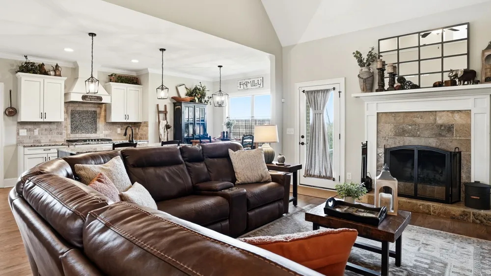 4282 Coles Ferry Pike Lebanon, TN 37087