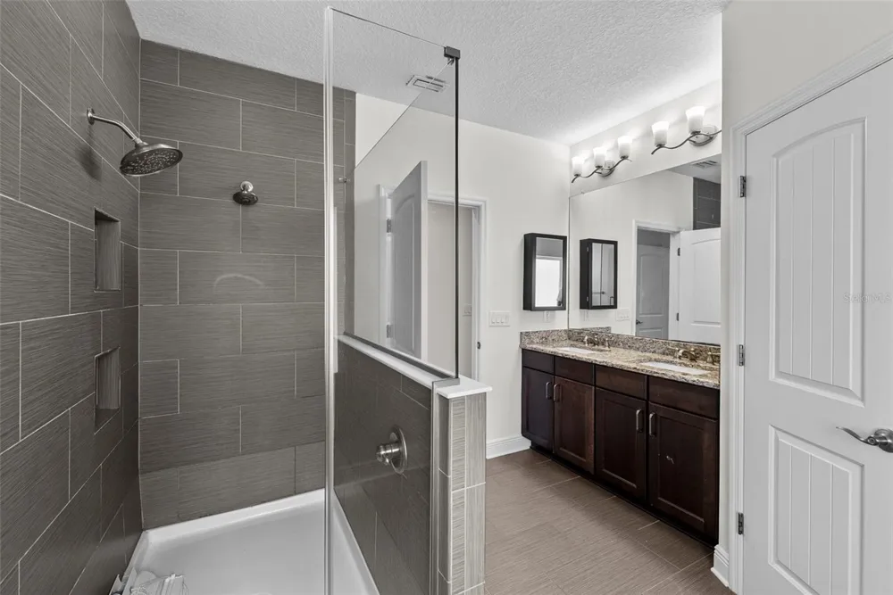 207 S MOODY AVENUE #A Tampa, FL 33609