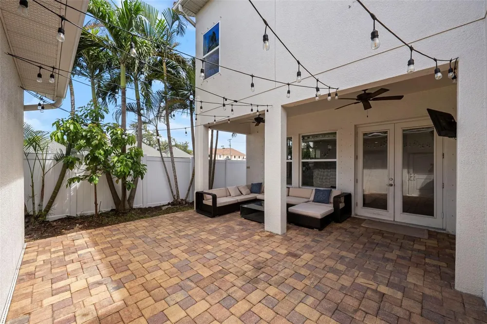 207 S MOODY AVENUE #A Tampa, FL 33609