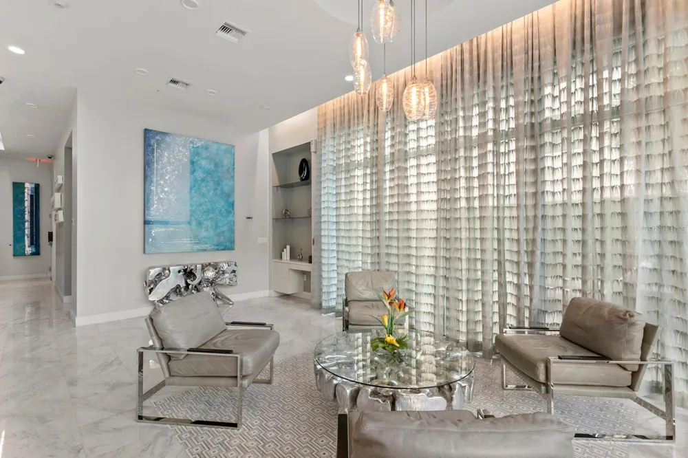 176 4TH AVENUE NE #1002 St Petersburg, FL 33701
