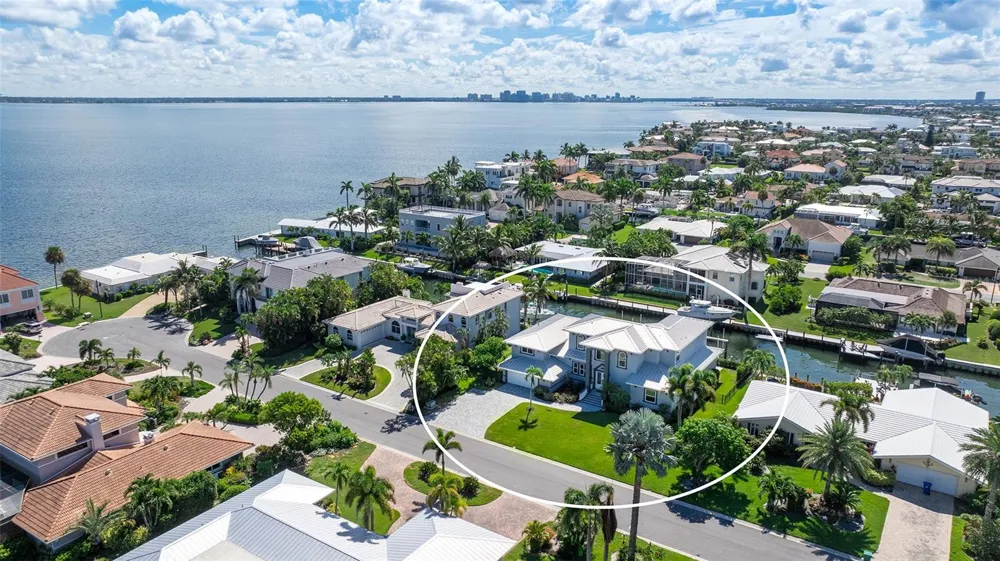 560 CHIPPING LANE Longboat Key, FL 34228