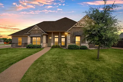 800 Gallant Fox Road