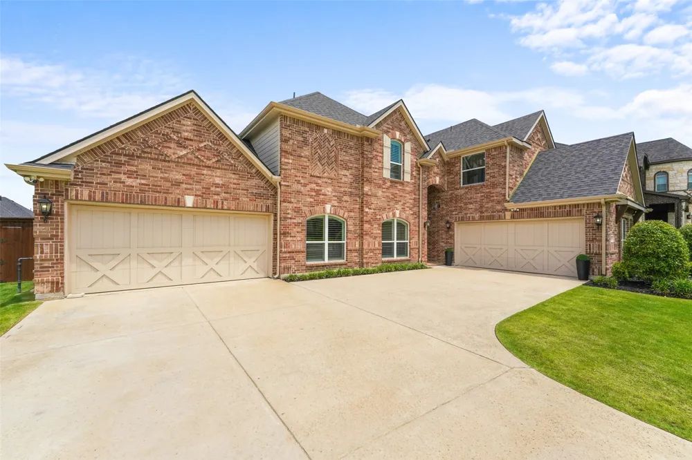 701 Featherstone Lane Prosper, TX 75078