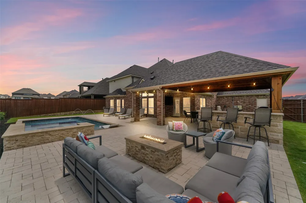 701 Featherstone Lane Prosper, TX 75078