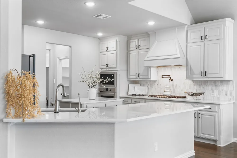 701 Featherstone Lane Prosper, TX 75078