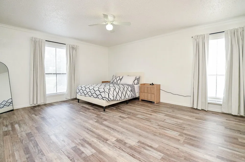 17401 Red Oak Drive #64 Houston, TX 77090