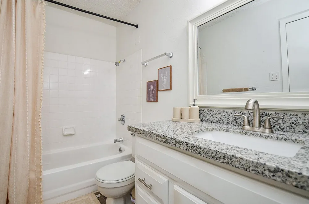 17401 Red Oak Drive #64 Houston, TX 77090