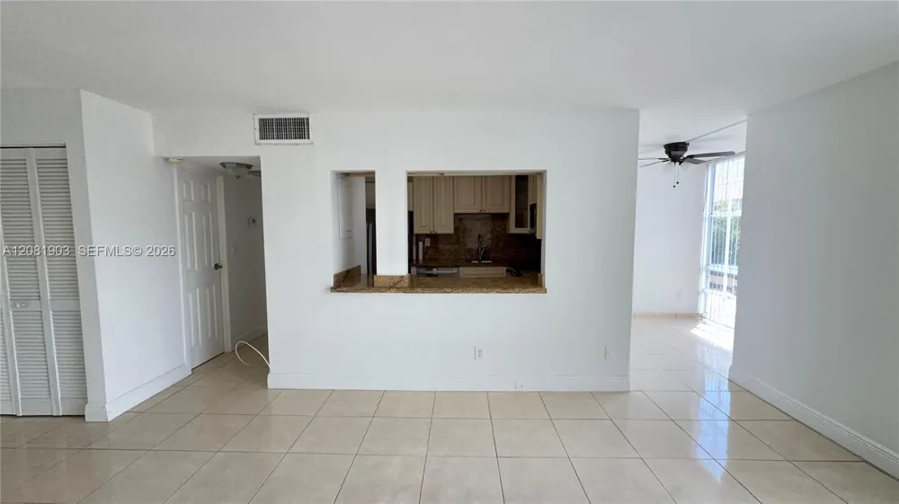 210 172nd St #428 Sunny Isles Beach, FL 33160