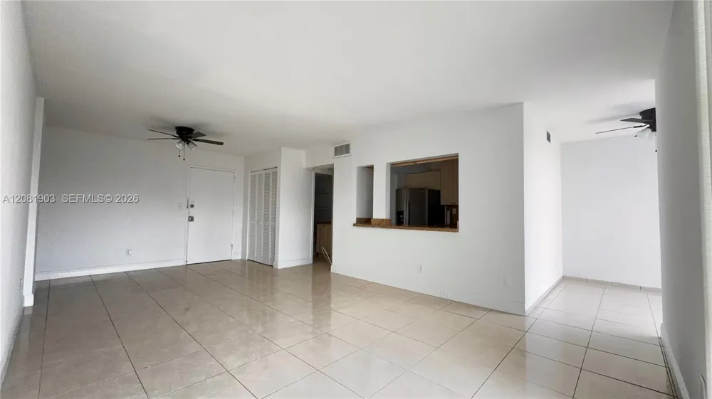 210 172nd St #428 Sunny Isles Beach, FL 33160