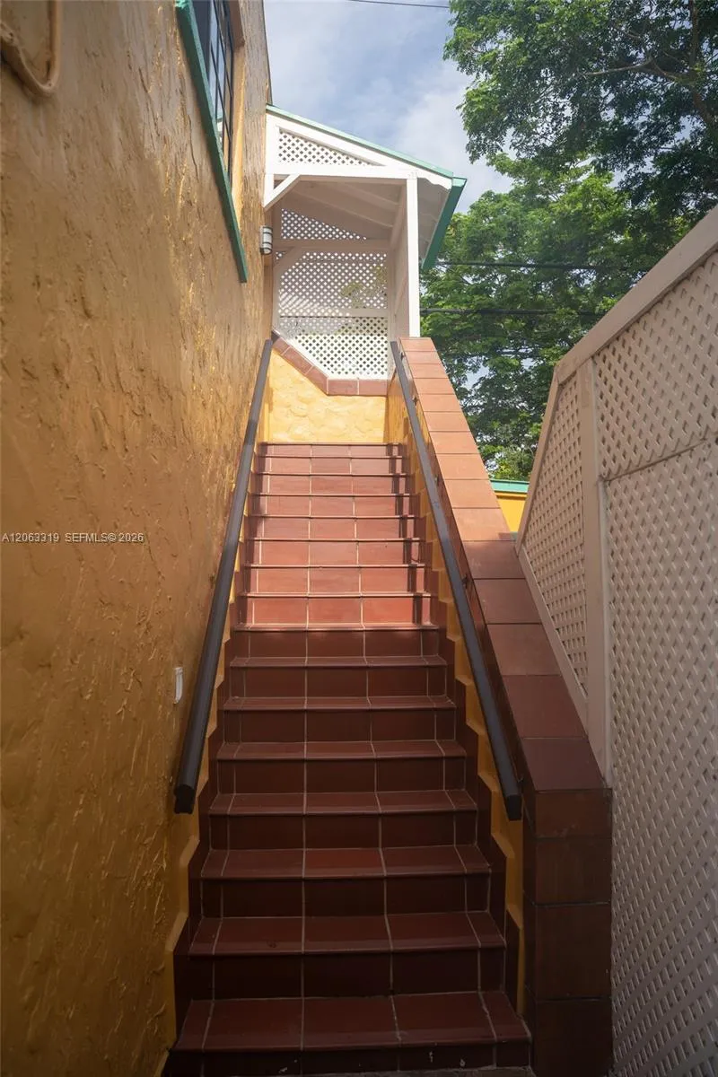 1222 Salzedo St #4 Coral Gables, FL 33134