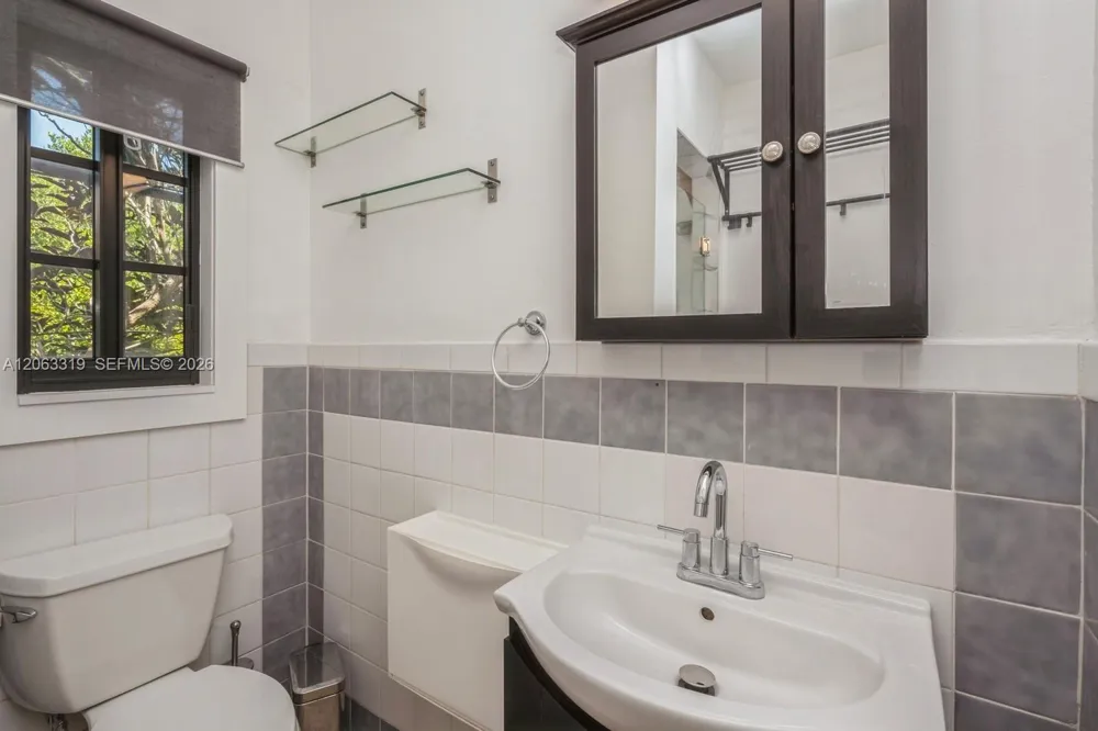 1222 Salzedo St #4 Coral Gables, FL 33134